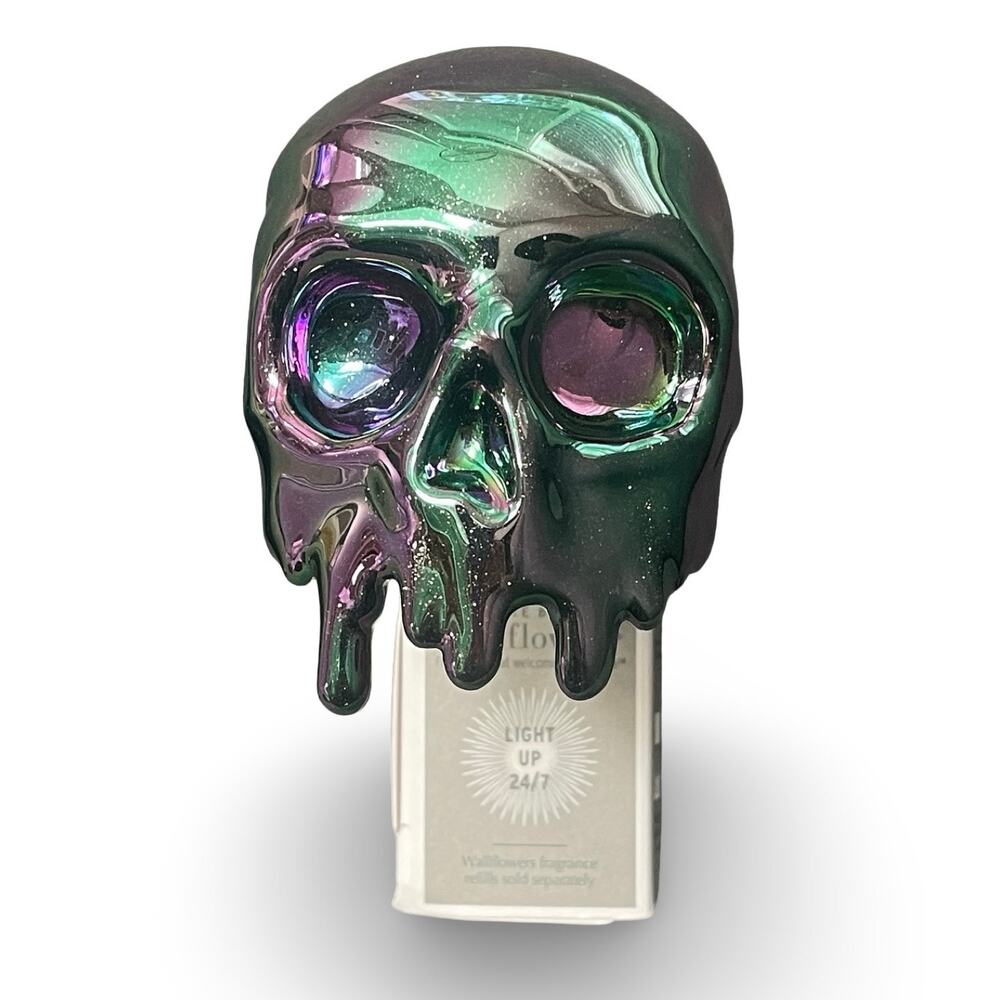 Bath & Body Works Halloween Dripping Skull Wallflowers Nightlight Diffuser Plug